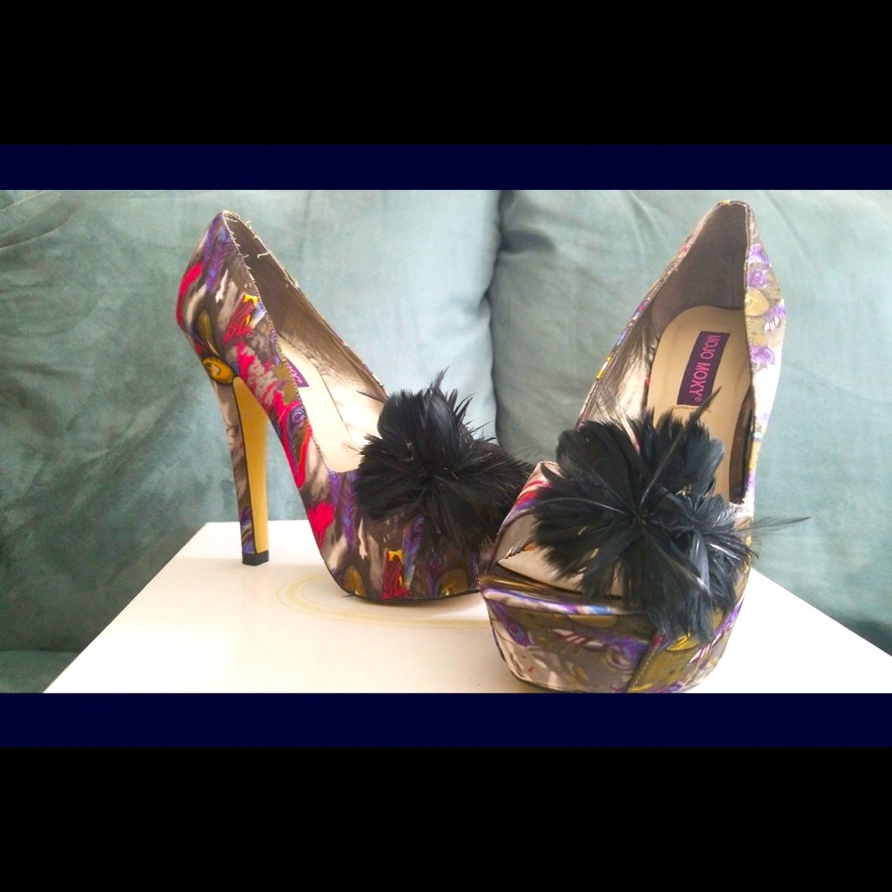 Brand new Peacock heels